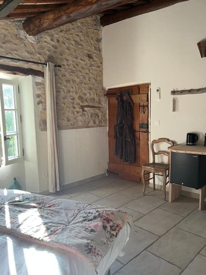 Bed and Breakfast Mas Lou Parpaioun Crestet Exterior foto