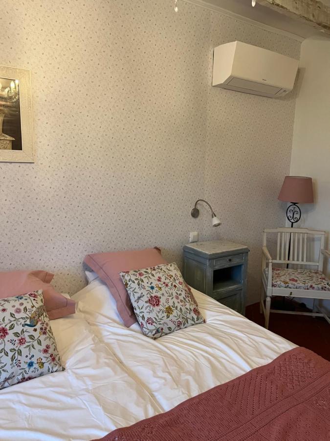 Bed and Breakfast Mas Lou Parpaioun Crestet Exterior foto