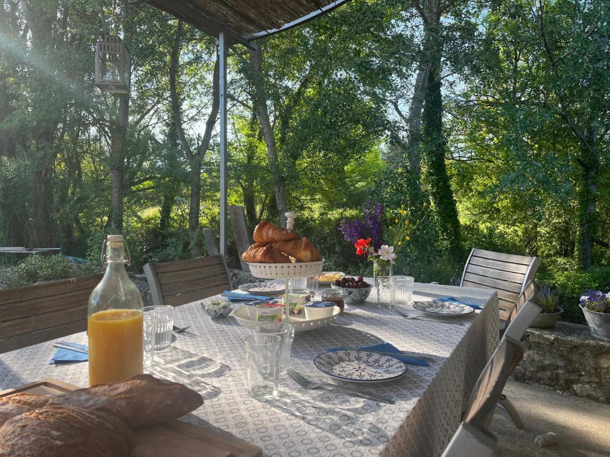 Bed and Breakfast Mas Lou Parpaioun Crestet Exterior foto